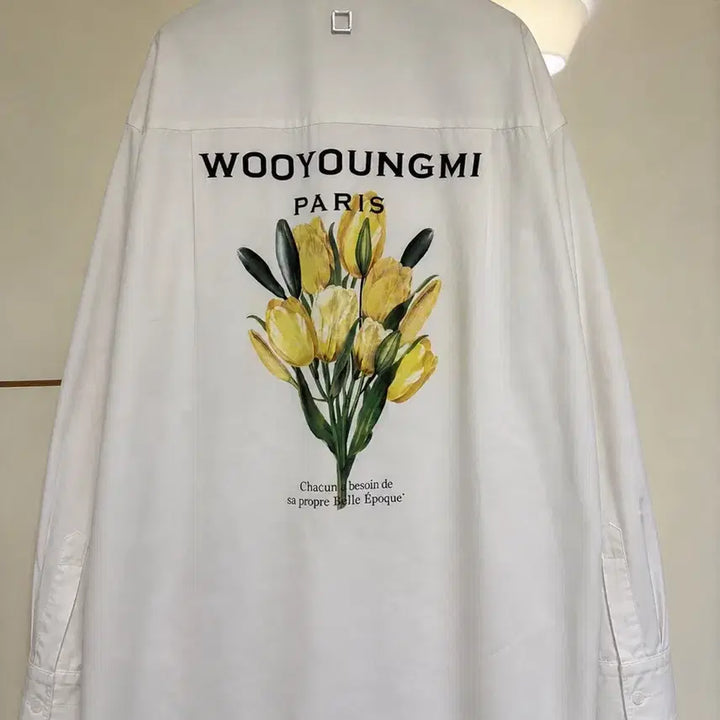 [BUNJANG] Wooyoungmi Flower Back Logo Shirt White / 우영미 플라워 백로고 셔츠