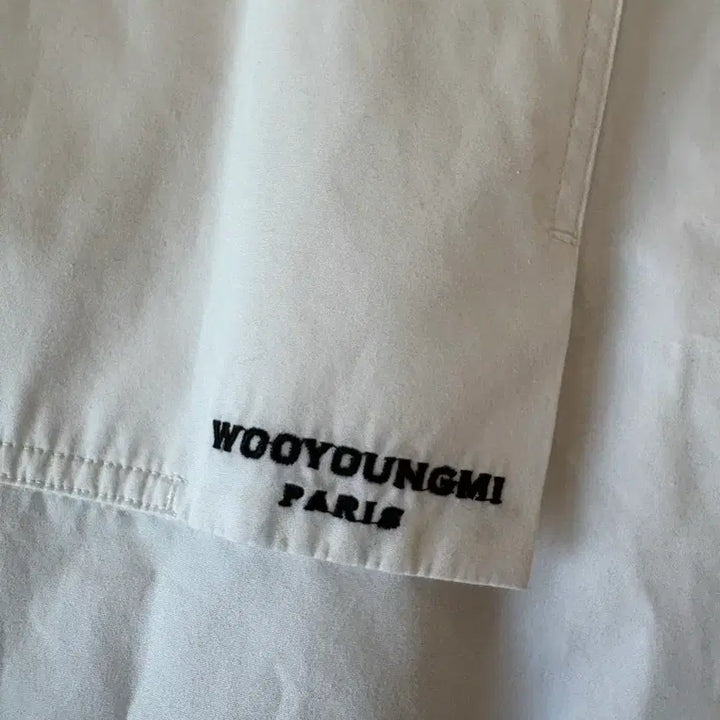 [BUNJANG] Wooyoungmi Flower Back Logo Shirt White / 우영미 플라워 백로고 셔츠