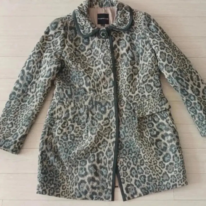 [BUNJANG] Fashion US Leopard Pattern Coat / FASHION US 레오파드 패턴 코트