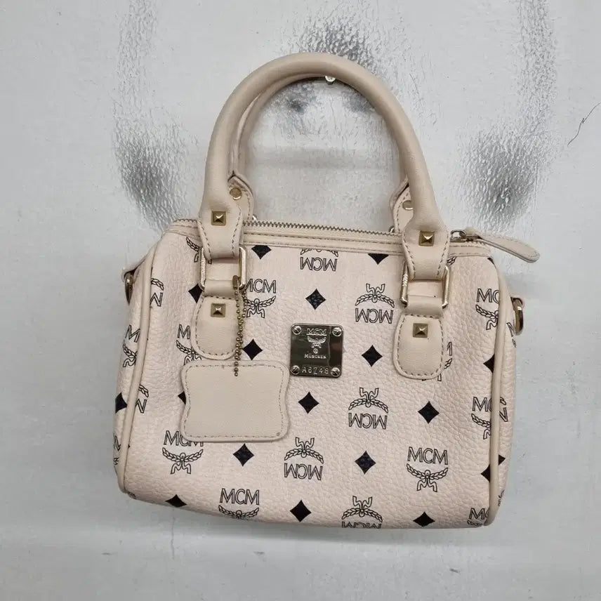 [BUNJANG] MCM Crossbody Shoulder Bag / [free size] MCM 엠씨엠 크로스백 숄더백