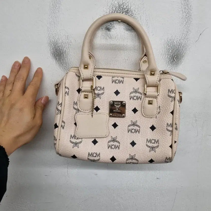 [BUNJANG] MCM Crossbody Shoulder Bag / [free size] MCM 엠씨엠 크로스백 숄더백