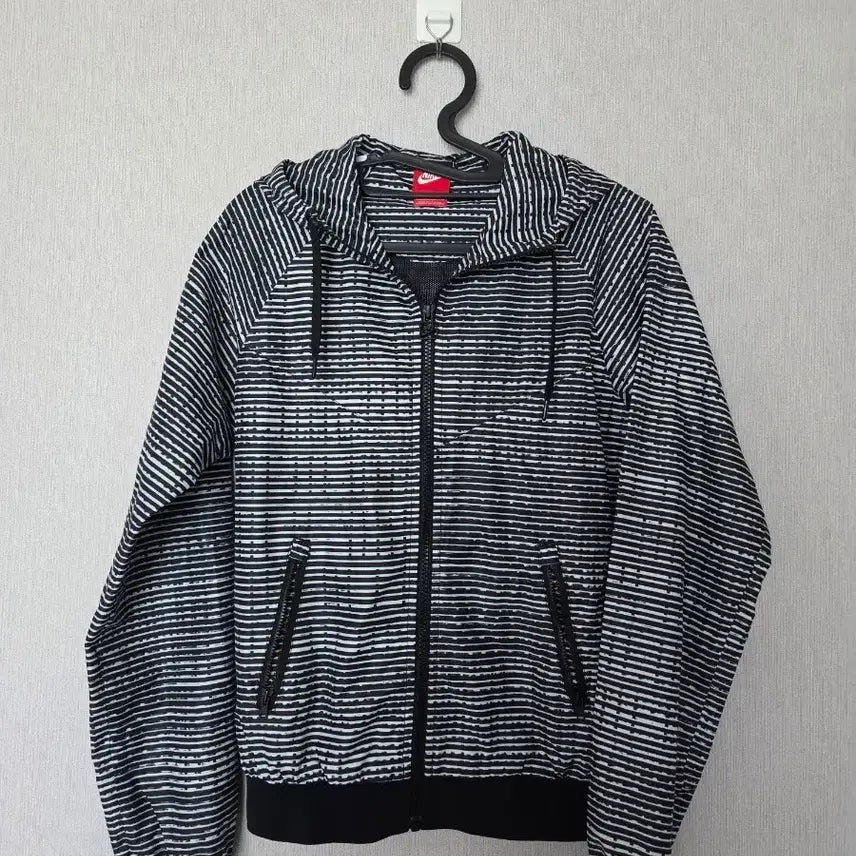 [BUNJANG] Nike Stripe Hooded Zip-Up Jacket / 나이키 스트라이프 후드 집업 자켓