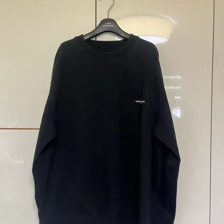 [BUNJANG] Wooyoungmi Square Label Sweatshirt Black / 우영미 스퀘어라벨 맨투맨