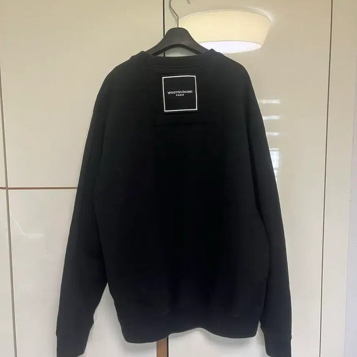 [BUNJANG] Wooyoungmi Square Label Sweatshirt Black / 우영미 스퀘어라벨 맨투맨