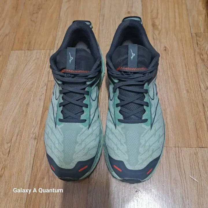 [BUNJANG] Mizuno Moonjin X Trekking Running Shoes (275-280) / 미즈노 문진 X 트레킹 런닝화 (275~280)