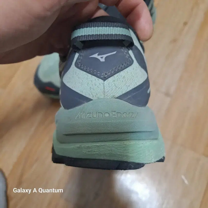 [BUNJANG] Mizuno Moonjin X Trekking Running Shoes (275-280) / 미즈노 문진 X 트레킹 런닝화 (275~280)