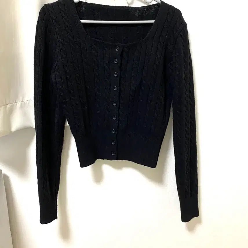 [BUNJANG] Twisted Knit Cardigan Black / 꽈배기 가디건 블랙