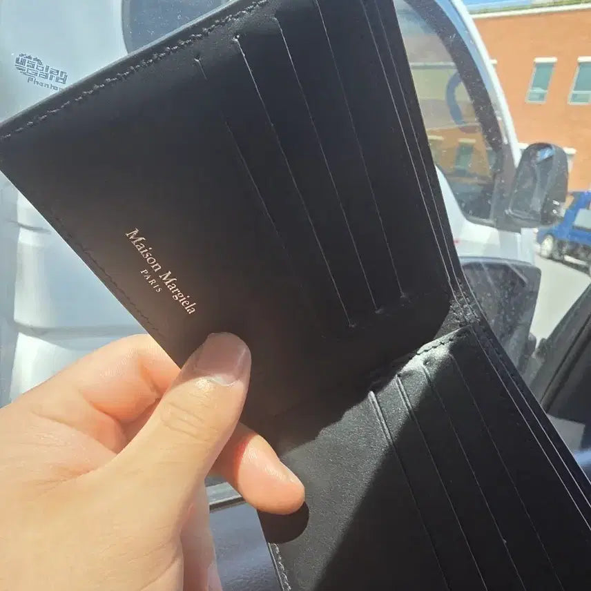 [BUNJANG] Maison Margiela Black Bi-fold Wallet Full Box / 메종 마르지엘라 블랙 반지갑 풀박스입니다