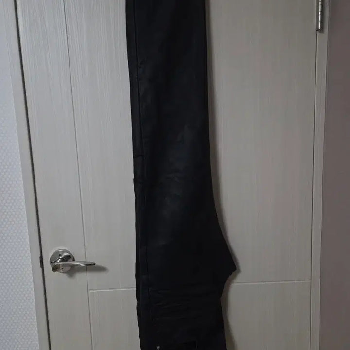 [BUNJANG] Sunday Off Club Wax Coating Straight Leg Jeans Black / [2] 선데이오프클럽 왁스 코팅 진 블랙