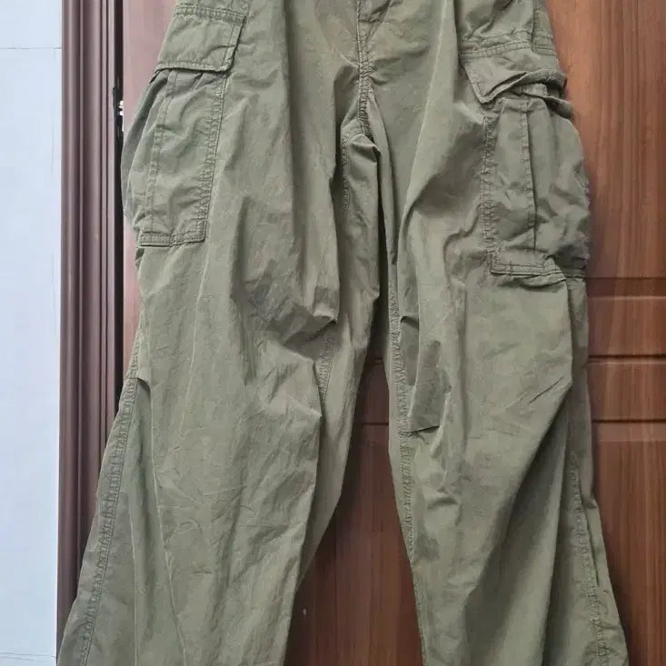 [BUNJANG] Whoau Khaki Cargo Pants (M) / 후아유 카키 카고팬츠 m