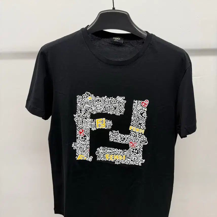 [BUNJANG] Fendi Graffiti Logo T-Shirt XL / 펜디 그래피티 로고 반팔 XL