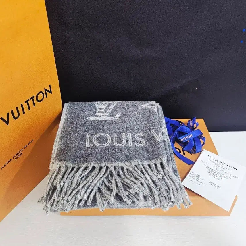 [BUNJANG] Louis Vuitton Monogram Shadow Muffler / 루이비통 모노그램 쉐도우 머플러(상태최상)