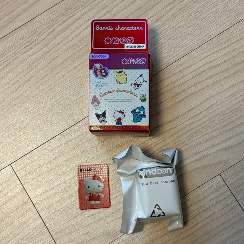 [BUNJANG] Sanrio Hello Kitty Rice Grain Figure (Sealed) / 산리오 쌀알 피규어 헬로키티 미개봉