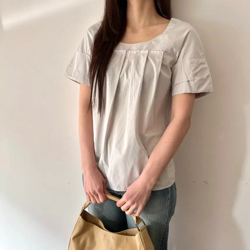 [BUNJANG] Miu Miu Short Sleeve Detail Blouse / 미우미우 miu miu 반팔 디테일 블라우스