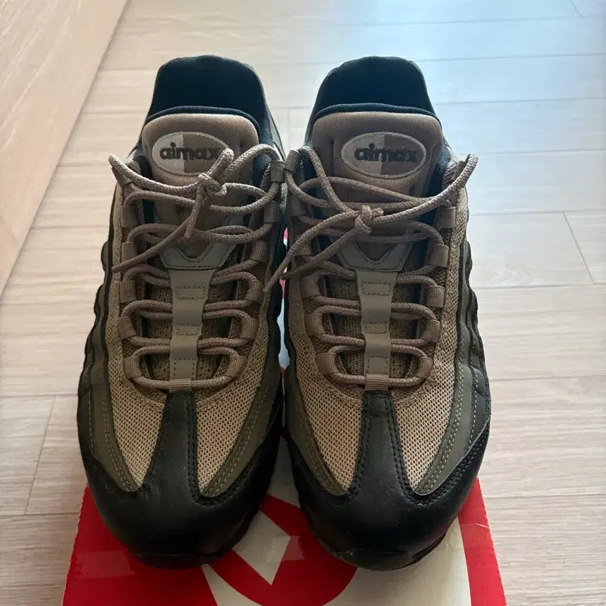 [BUNJANG] Nike Air Max 95 Essential Sequoia (749766-024) 270 / 나이키 에어맥스 95 에센셜 세쿼이아 270