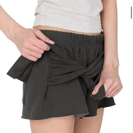 [BUNJANG] SUNBURN PROJECT Tie Raw-cut Sweat Shorts Charcoal / 썬번프로젝트 타이쇼츠