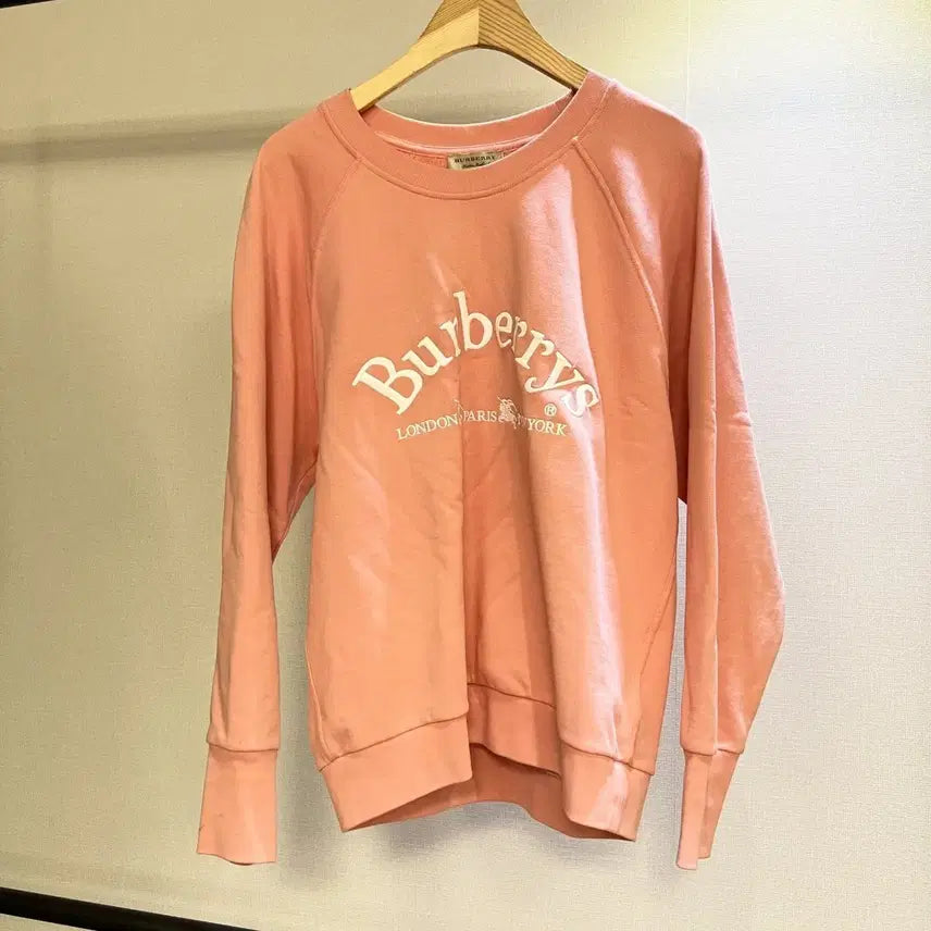[BUNJANG] Burberry Embroidery Pink Crewneck Sweatshirt / [S급/정품] 버버리 엠브로이더리 핑크 크루넥 맨투맨 스윗셔츠