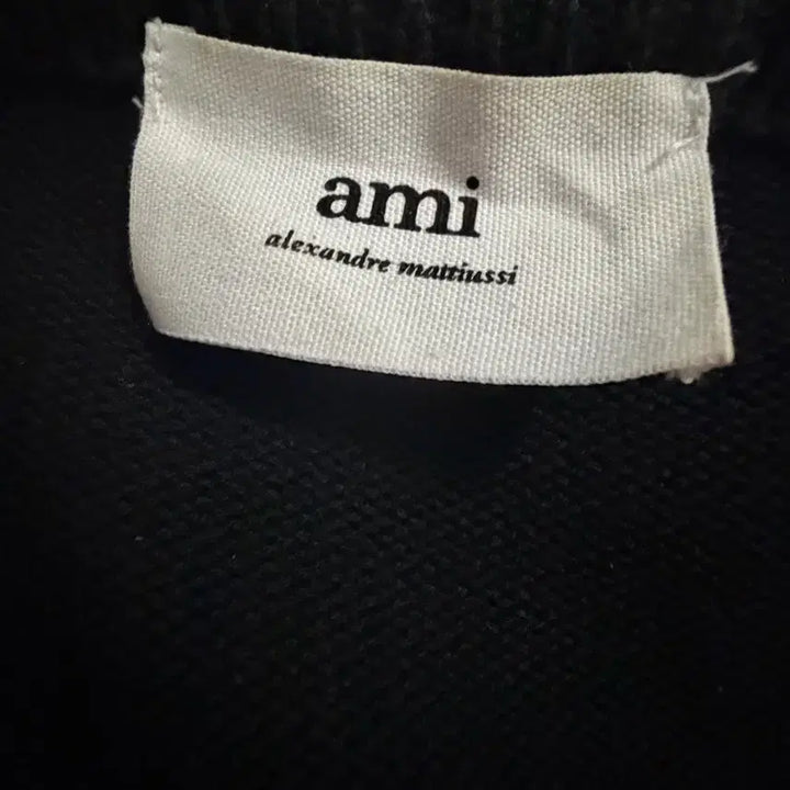 [SOLD OUT] 아미 스몰 하트 로고 울 가디건 XL
