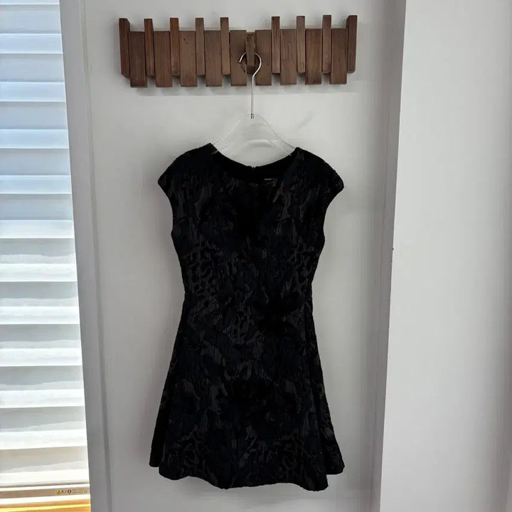 [BUNJANG] Emporio Armani Jacquard Dress / 엠포리오알마니 자가드 원피스