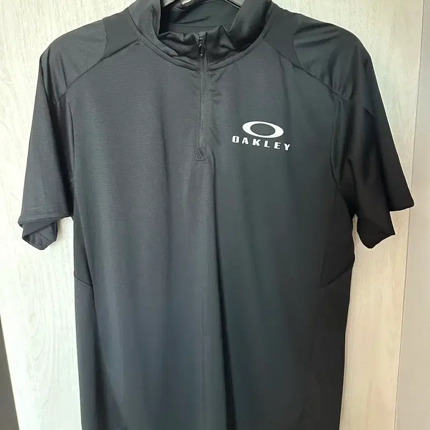 [BUNJANG] Oakley Black Half-Zip Long-Sleeve T-Shirt / 오클리 블랙 반집업 티셔츠 (새상품)