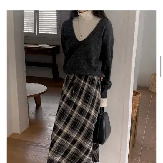[BUNJANG] ALITTLEBIT Check Long Skirt Black / 어리틀빗 체크 롱스커트 새상품