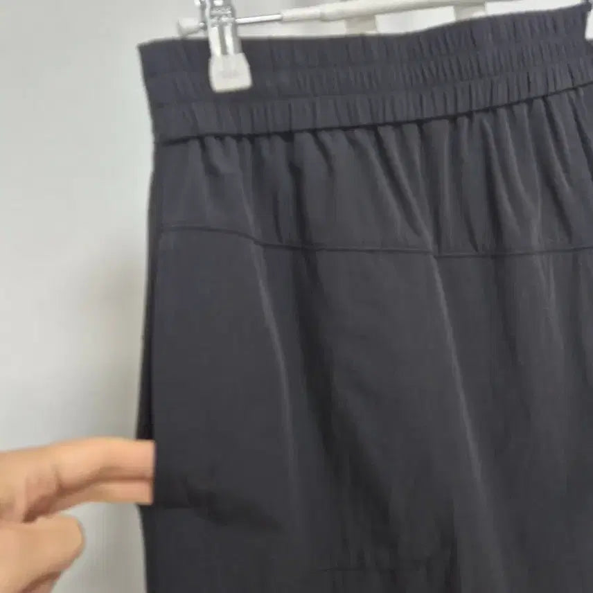 [BUNJANG] Bonie Paxes Black Wrap Midi Skirt / 보니팍스 블랙 랩 스커트 미디 스커트