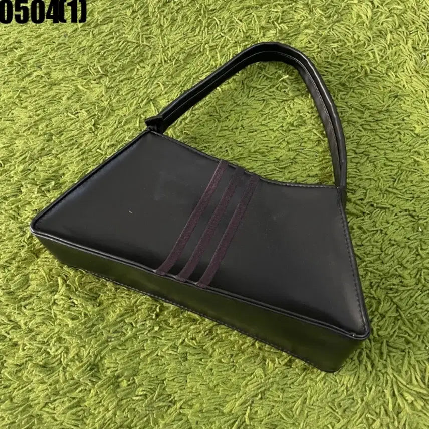[BUNJANG] Adidas Black Shoulder Bag / 아디다스 블랙 숄더백 가방