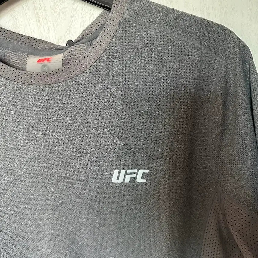[BUNJANG] UFC Performance Short Sleeve T-Shirt Grey / UFC 기능성 반팔 티셔츠 그레이 (새상품)