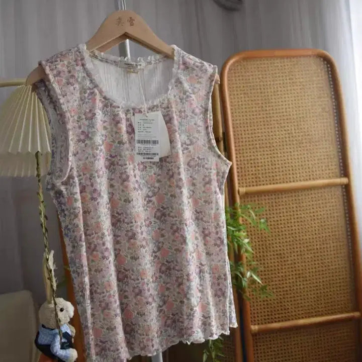 [BUNJANG] Thursday Island Floral Sleeveless Top / 써스데이아일랜드나시티