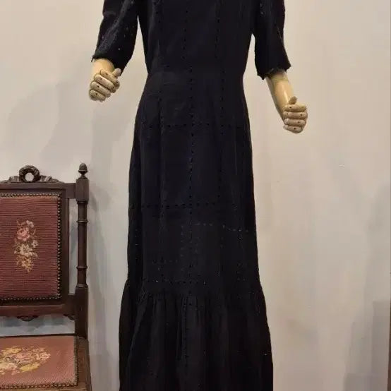 [BUNJANG] Eyelet Punch Cotton Dress Black / 55   블랙   아일렛펀칭  면원피스