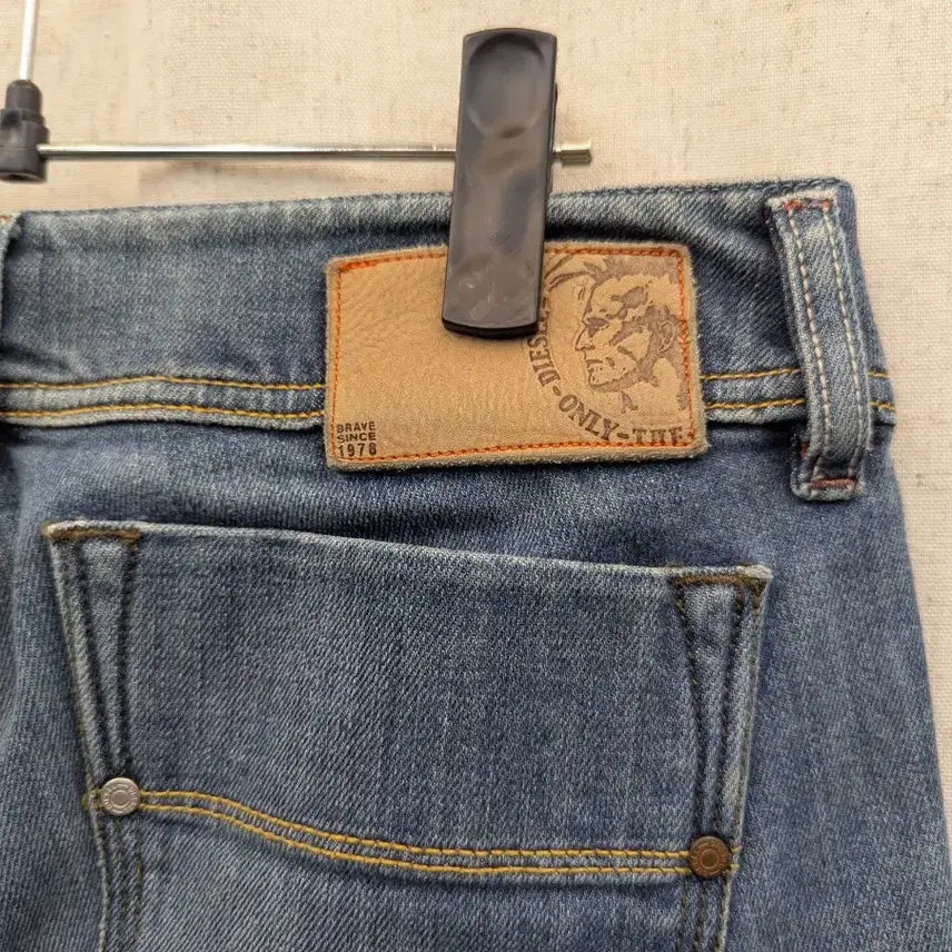[BUNJANG] Diesel Vintage Wash Denim Jeans / 디젤 데님 청바지 빈티지 워싱진