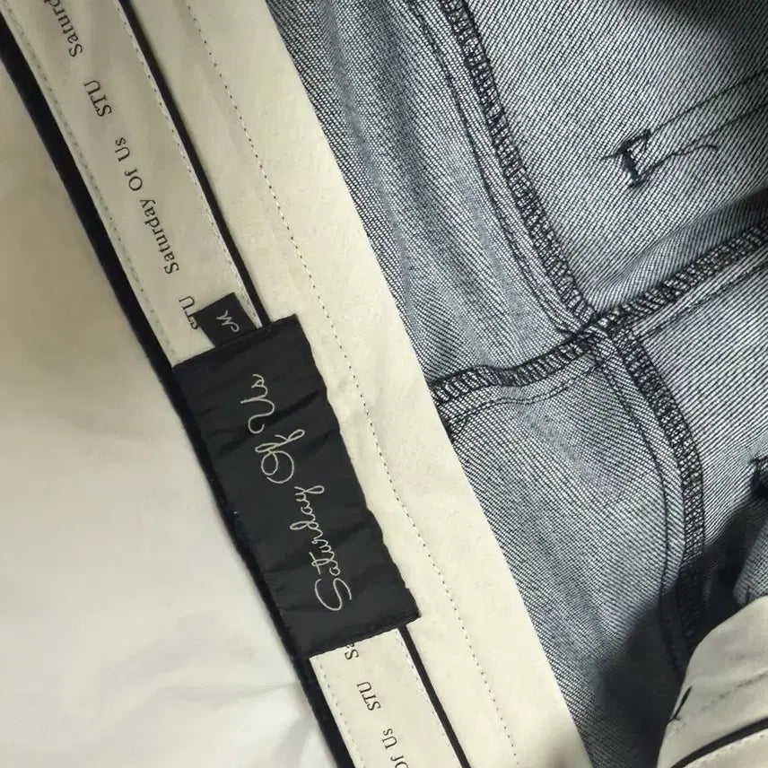 [BUNJANG] STU Embroidery Velvet Denim Pants Black M / 에스티유 stu 엠브로더리 벨벳 데님 팬츠 블랙 M 사이즈