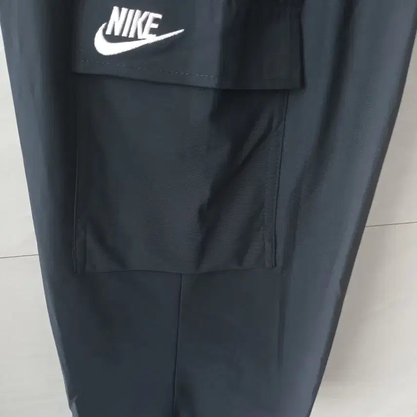 [BUNJANG] Nike Black Cargo Jogger 7-Point Pants (L) New / 나이키 블랙 카고 조거 7부 팬츠 L 새상품