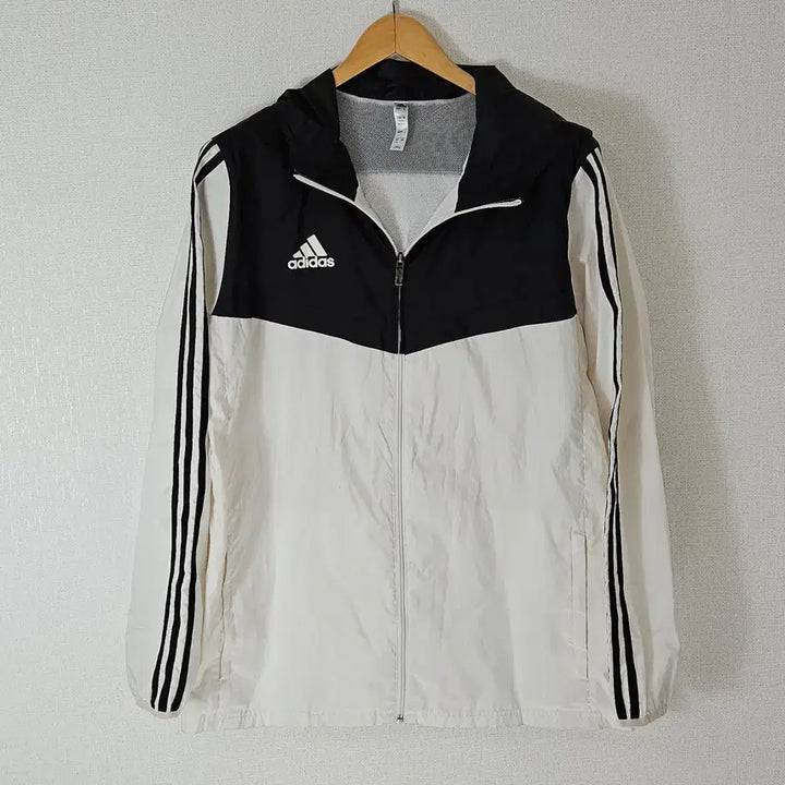 [BUNJANG] Adidas Black &amp; White 3-Stripes Lightweight Windbreaker Jacket XL / 아디다스 검흰 삼선 바람막이 경량 자켓 우븐 윈드브레이커 2XL 110