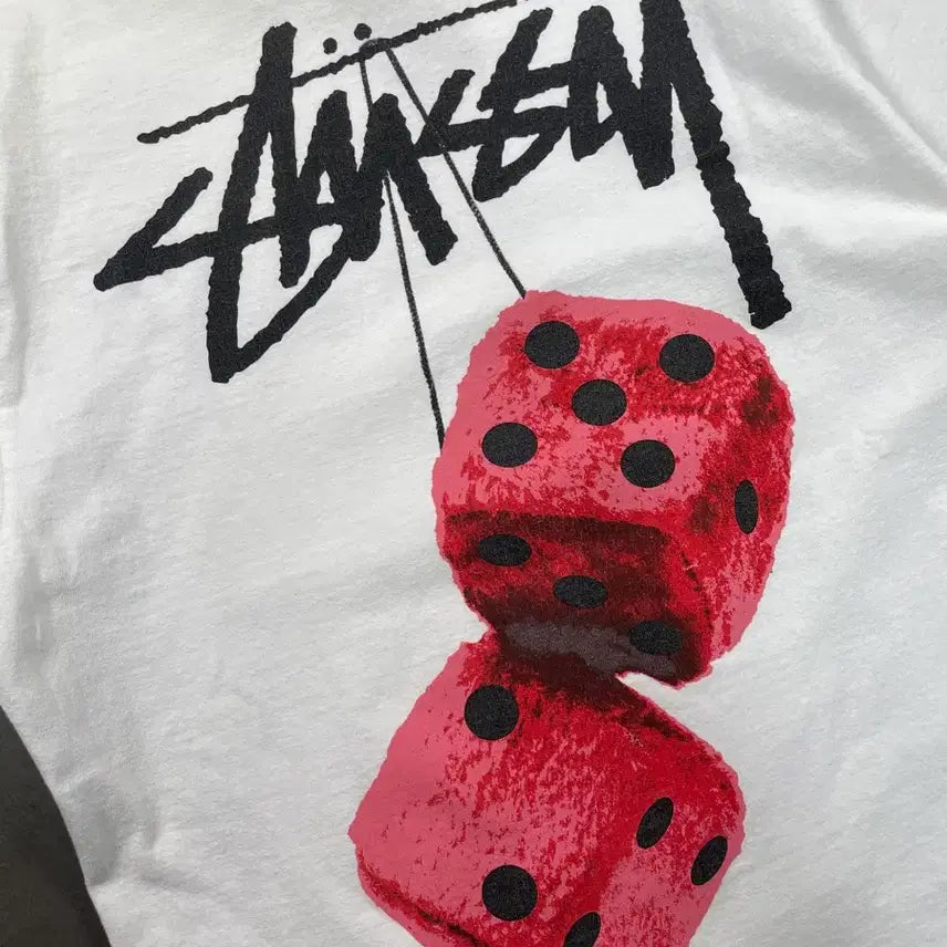 [BUNJANG] Stussy Fuzzy Dice Short Sleeve T-Shirt / 스투시 퍼지 다이스 반팔 티셔츠