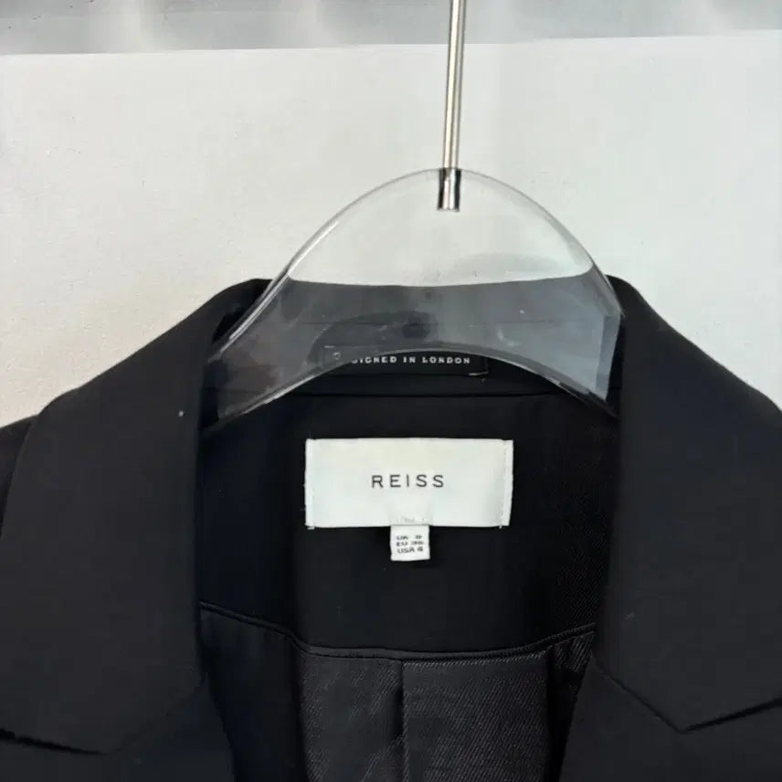 [SOLD OUT] 리이스 자켓 새제품.
