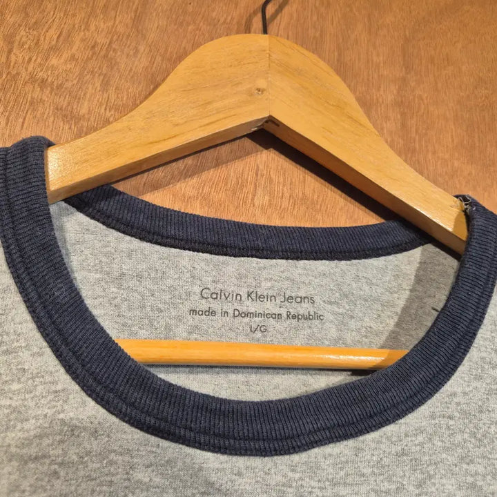 [BUNJANG] Calvin Klein Short Sleeve T-Shirt Size L / ck캘빈클라인 반팔 티셔츠 L (번672