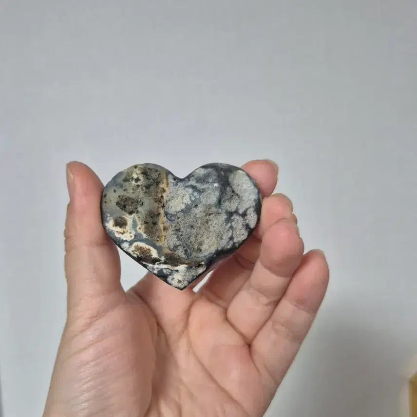 [BUNJANG] Natural Amethyst Heart Geode Cluster / 진보라빛 힐링, 천연 자수정 하트 지오드(클러스터)