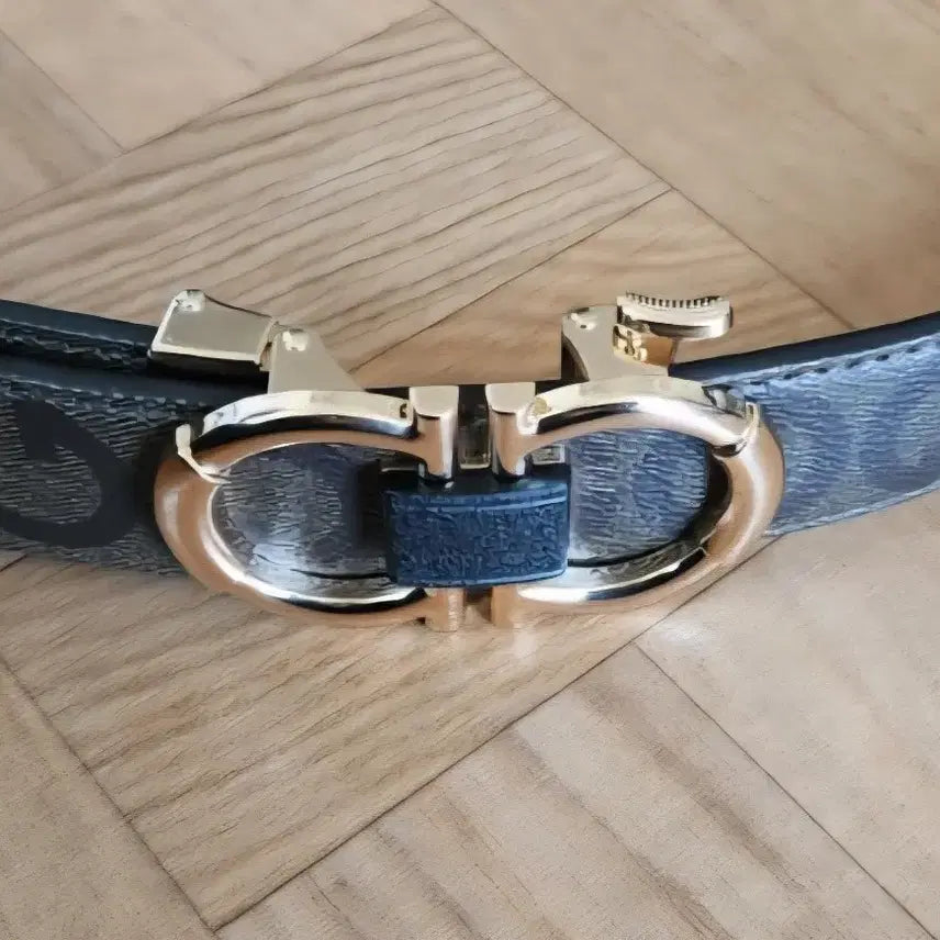 [BUNJANG] Unisex Gancini Buckle Belt / 벨트
