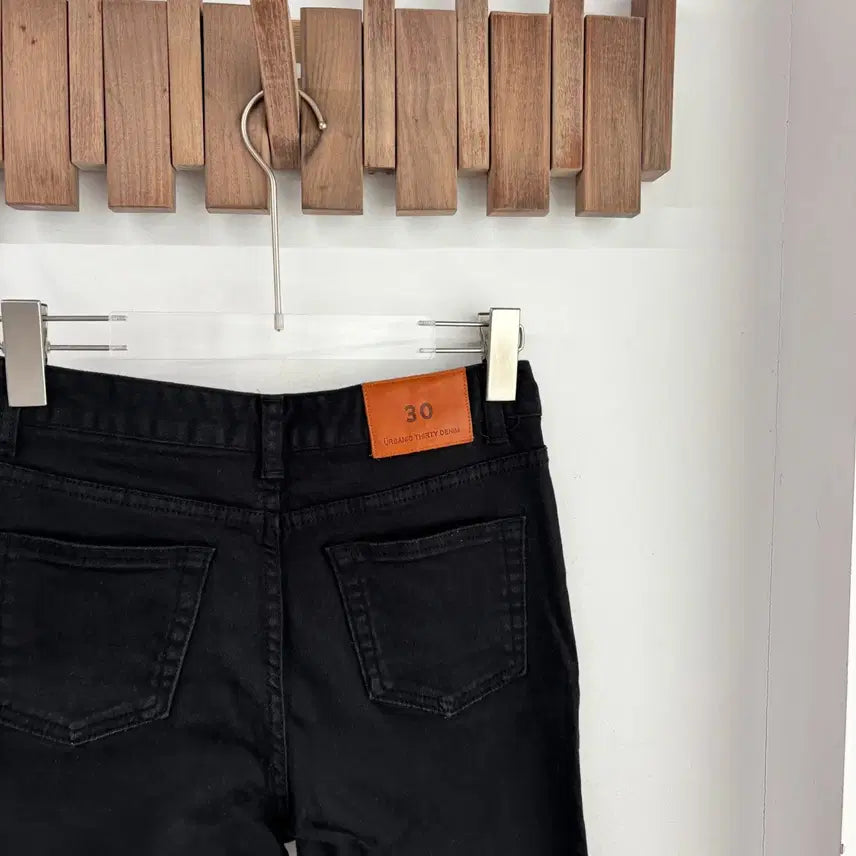 [BUNJANG] Urbank30 Black Denim Pants / 얼바닉30 블랙 데님팬츠