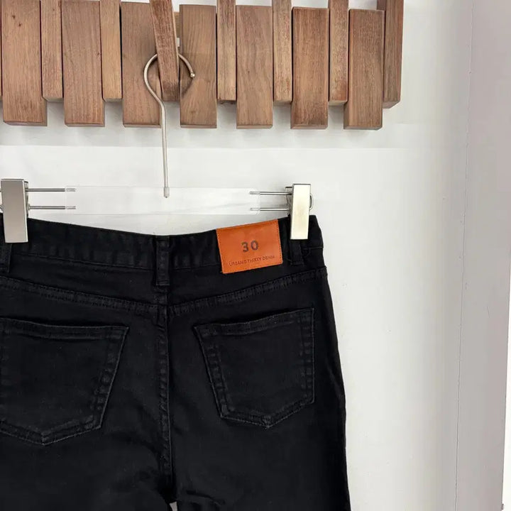 [BUNJANG] Urbank30 Black Denim Pants / 얼바닉30 블랙 데님팬츠