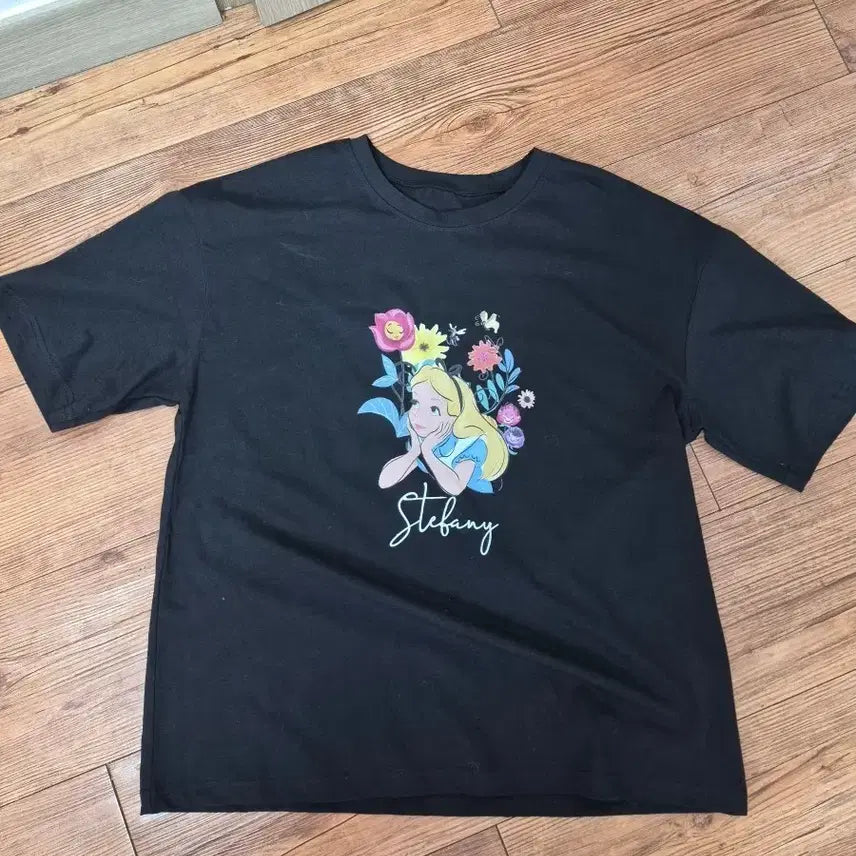 [BUNJANG] Alice in Wonderland Graphic T-Shirt / 이상한 나라의 앨리스 블랙 반팔 티셔츠