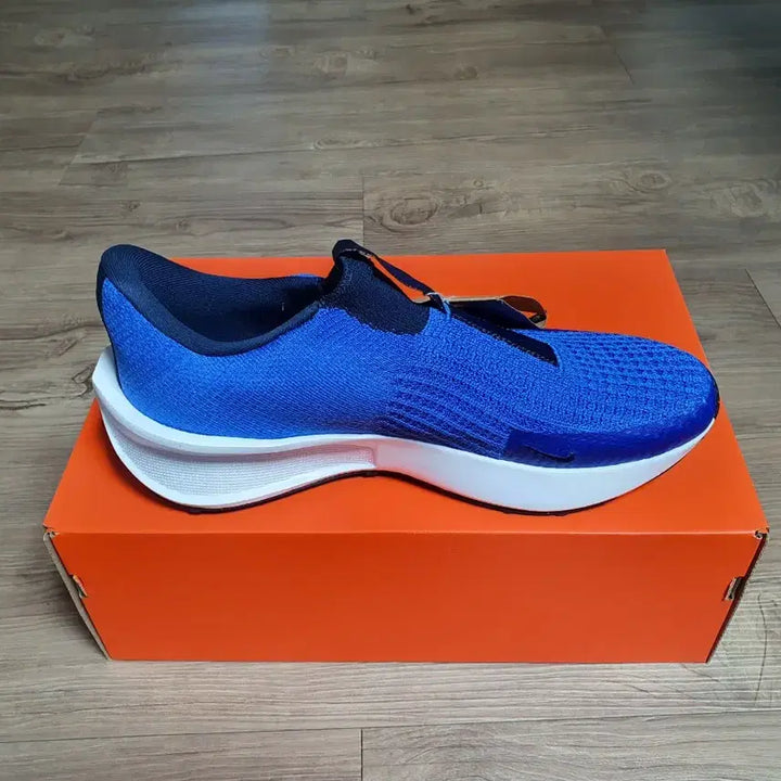 [BUNJANG] Nike Interact Run 270mm Sneakers / (새제품)나이키 인터렉트 런 270