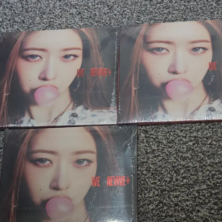 [BUNJANG] IVE Official 2nd Album Digipack REVIVE+ Black Hole Bang Bang (Gaeul Version) - Sealed / 아이브 정규2집 디지팩 REVIVE+ 블랙홀 뱅뱅 미개봉 앨범 레이 버전
