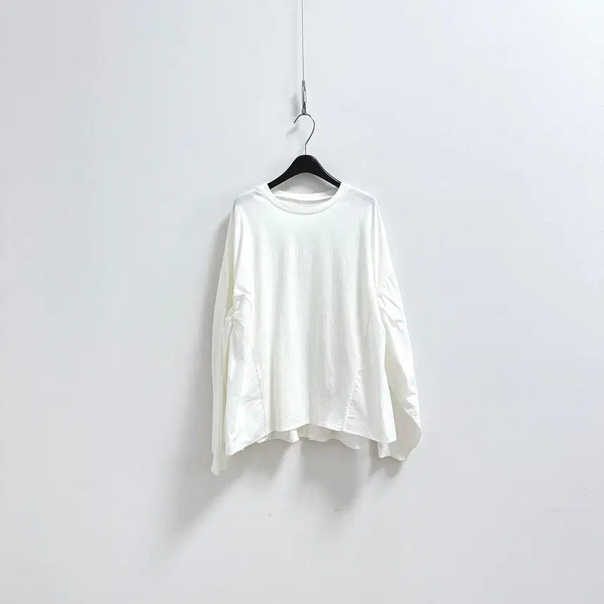 [BUNJANG] Cookie Shirring Loose Fit T-Shirt / 쿠키 아이보리 셔링 루즈핏 티셔츠