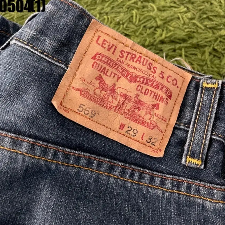 [SOLD OUT] 리바이스 569 데님 청바지 29/32
