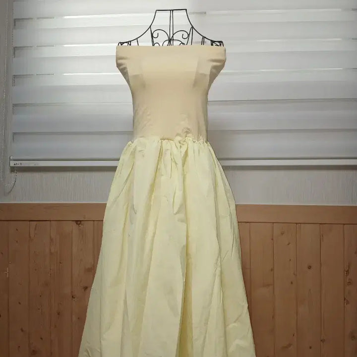 [BUNJANG] Yellow Off-Shoulder Dress (S Size) / 새상품 / 옐로우 오프숄더 원피스 s사이즈