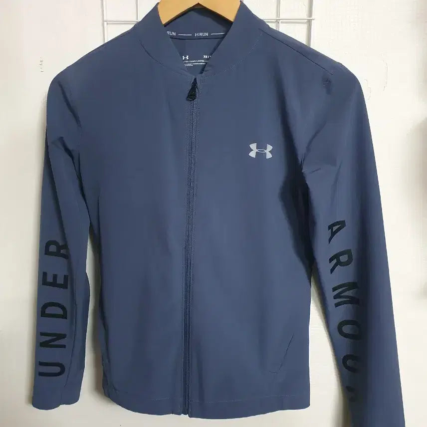 [BUNJANG] Under Armour Training Jacket - Summer Season - Size XS / 언더아머 트레이닝 자켓 XS 하계용
