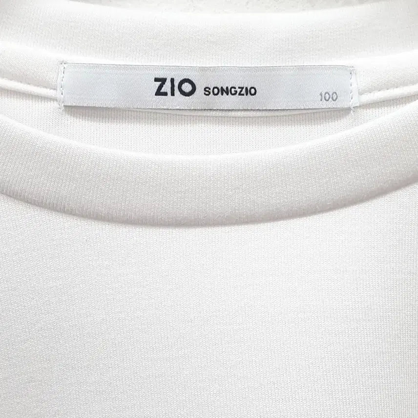 [BUNJANG] ZIO SONGZIO Summer Semi Oversized Long Sleeve T-Shirt White Size 100 / 지오송지오 여름 세미 오버핏 롱 슬리브 100
