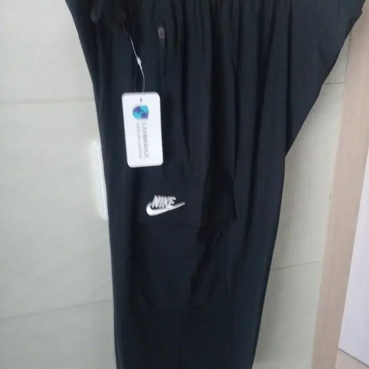 [BUNJANG] Nike Black Cargo Jogger Shorts (7-part length) - Size L (New) / 나이키 블랙 카고 조거 7부 L 새상품